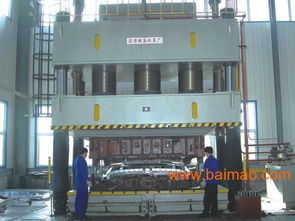 專業(yè)汽車鈑金加工與軟件開發(fā)服務